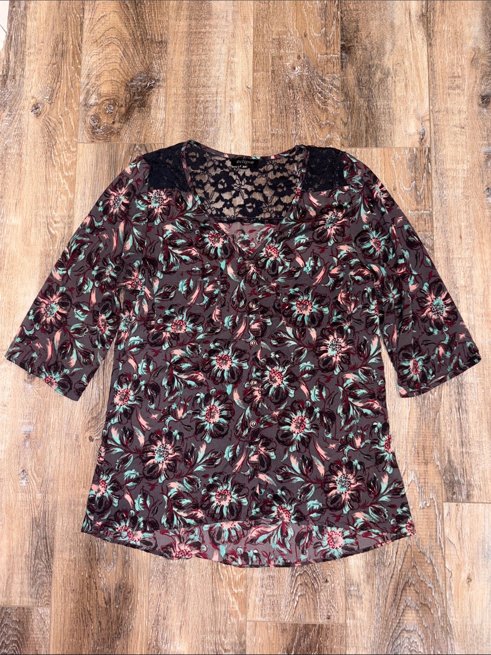 Eclipse Floral Scoop Neck Tunic with Black Lace Yoke